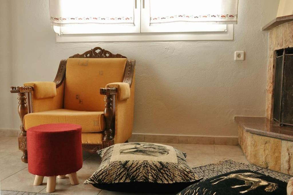 Tasoulashome 1-Μονοκατοικια Με Αυλη Komotiní Exterior foto